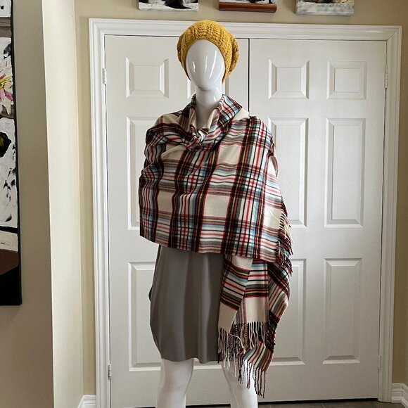 Hat and scarf set - Alpaca wool hat, plus Indigo soft knit scarf with fringe - Picture 3 of 12